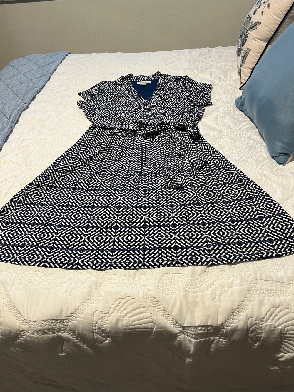 Liz Claiborne Navy, Black and White Geometric Dress